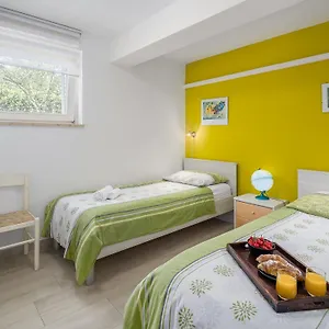 https://apartments-aida-porec.in-istria.net